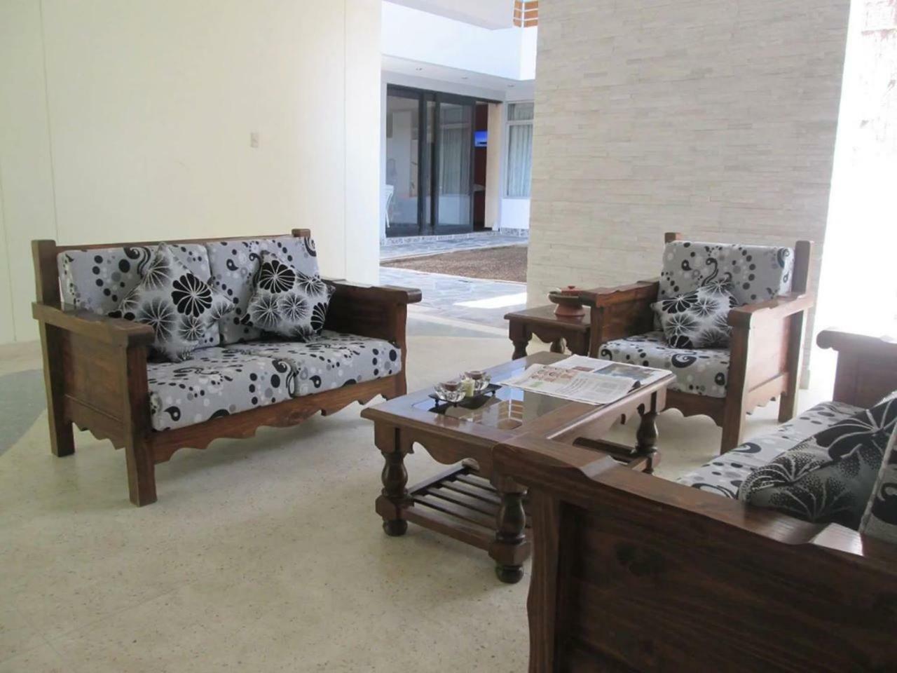 Hotel Villa Santa Ana Quillabamba エクステリア 写真